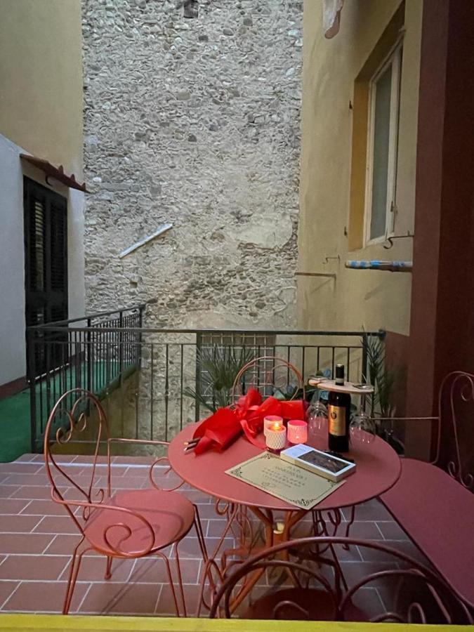 Suite Stylish & Cozy Apartment In The Heart Of Florence Florença Exterior foto