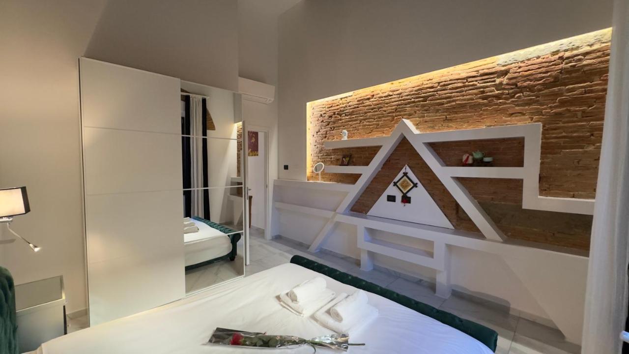 Suite Stylish & Cozy Apartment In The Heart Of Florence Florença Exterior foto